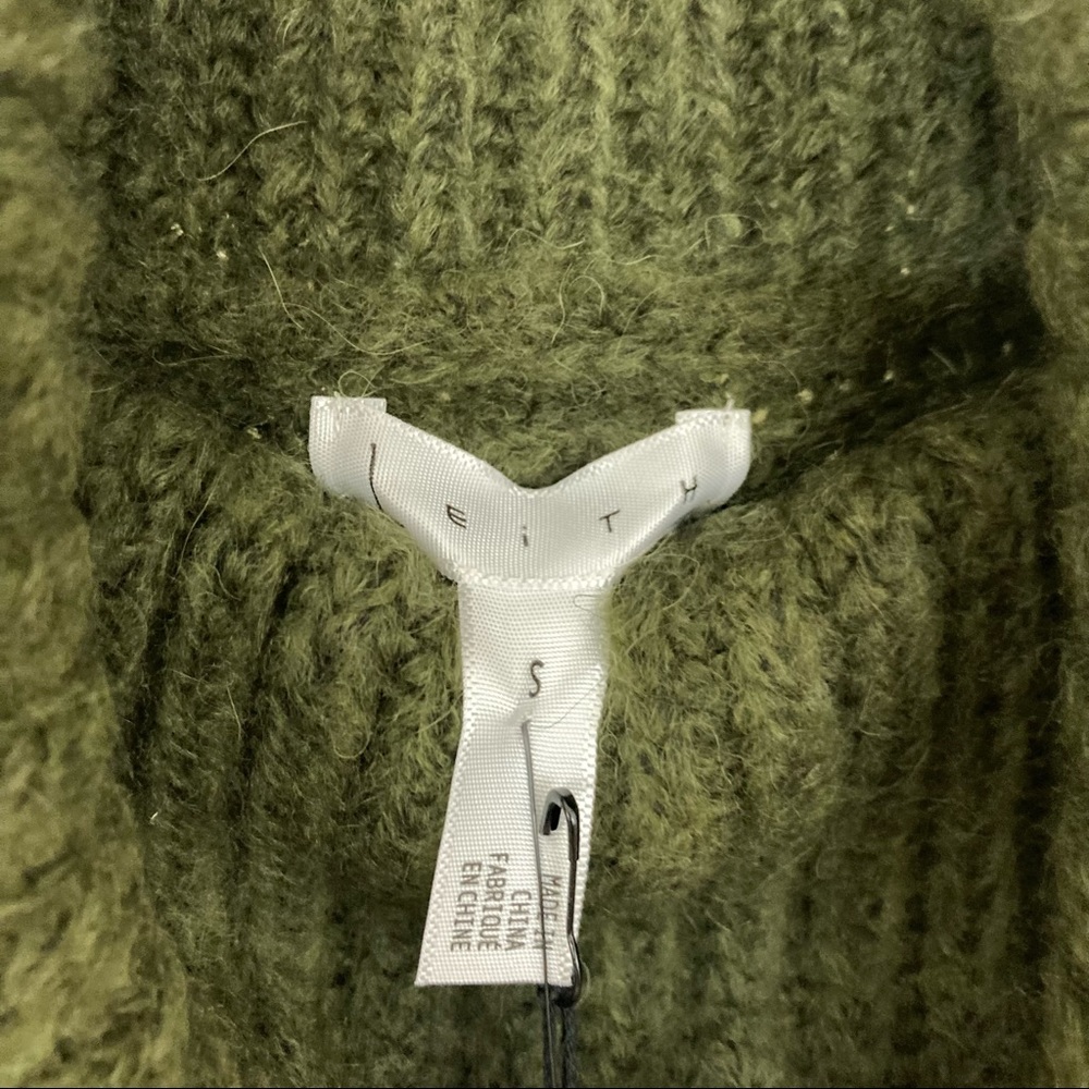 NEW Leith Nordstrom Women’s Olive Green Soft Turtleneck Sweater NWT - Picture 3 of 7
